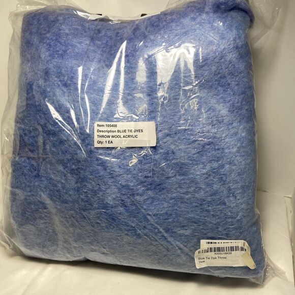 Midwest CBK Blue Felted Fringed Handcrafted Throw Blanket 54 x68 inches NWT - Picture 3 of 4